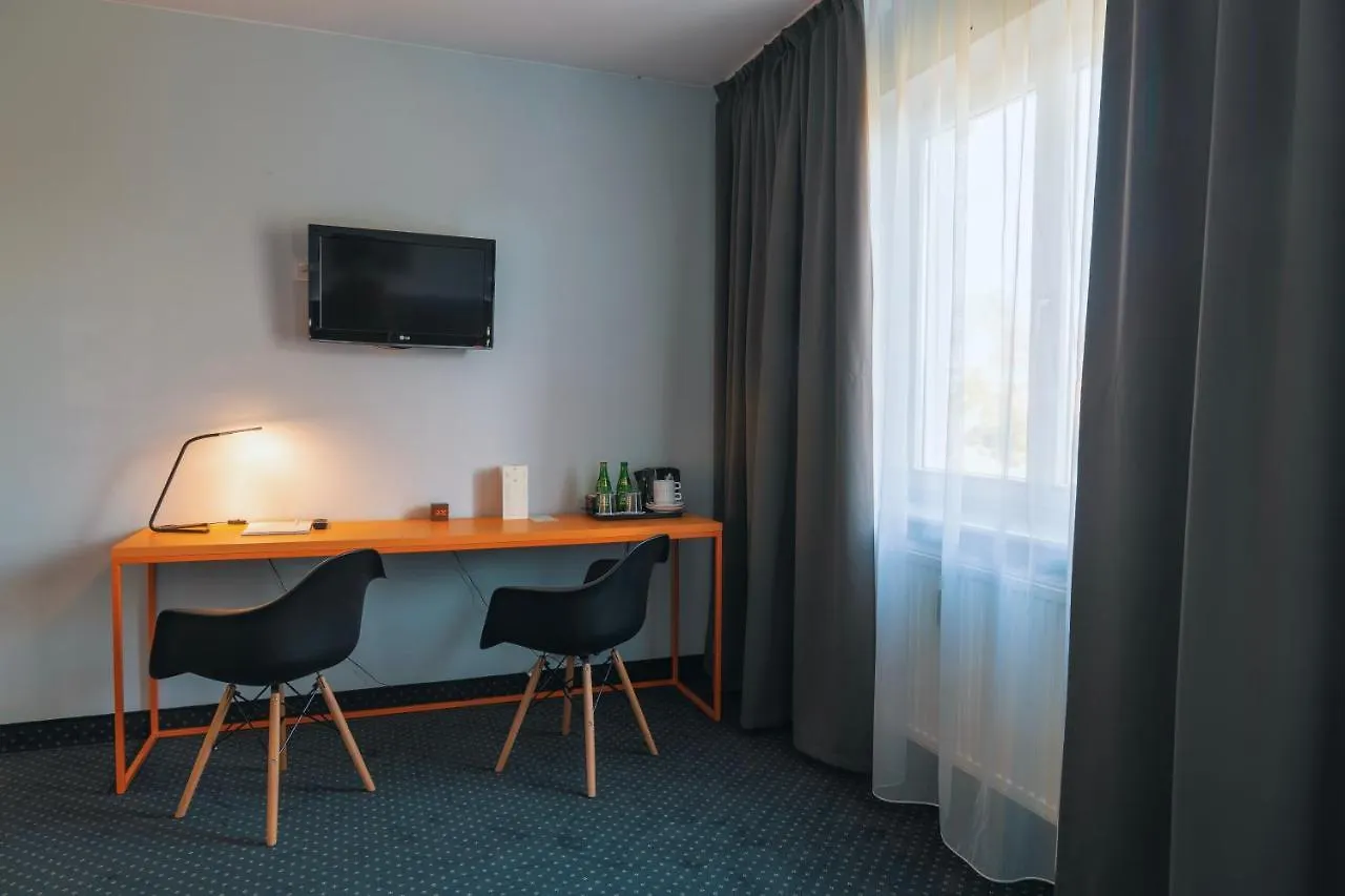 Hotel Poleczki Warsaw Airport 3*,  Polonia