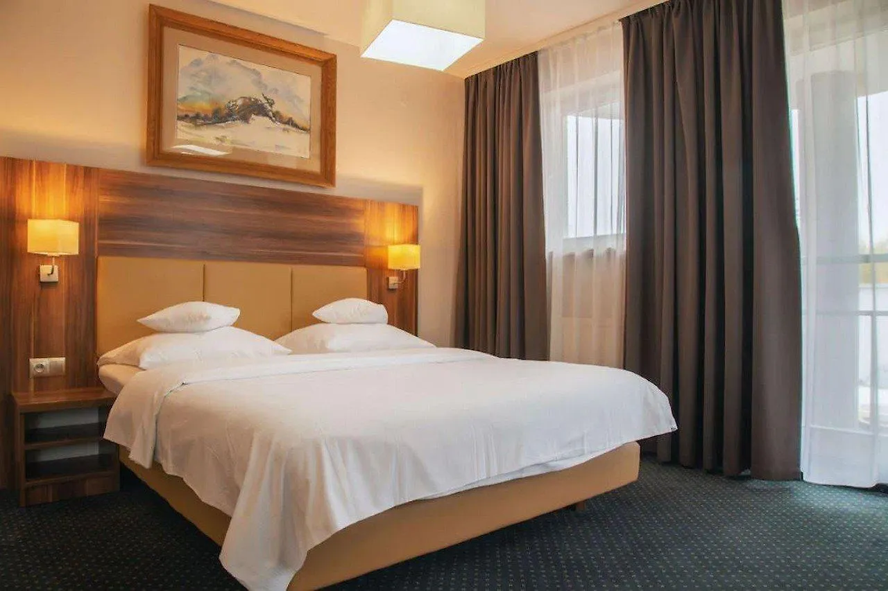 Hotel Poleczki Warsaw Airport