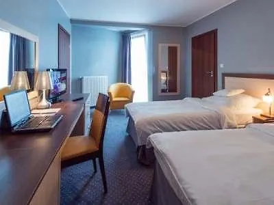 Hotel Poleczki Warsaw Airport
