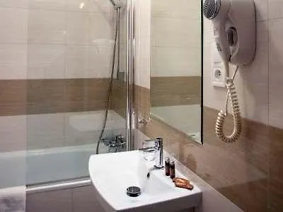 Hotel Poleczki Warsaw Airport